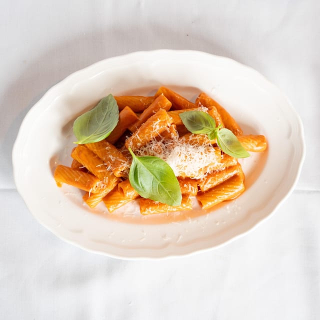 RIGATONI ALLA VODKA.