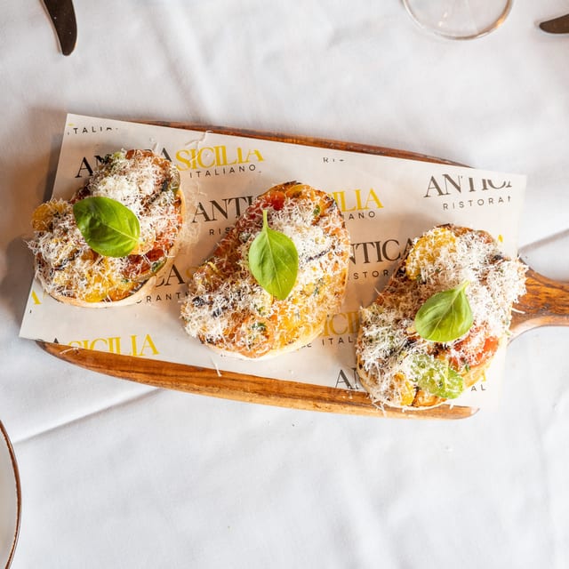 Bruschetta Pomodoro.